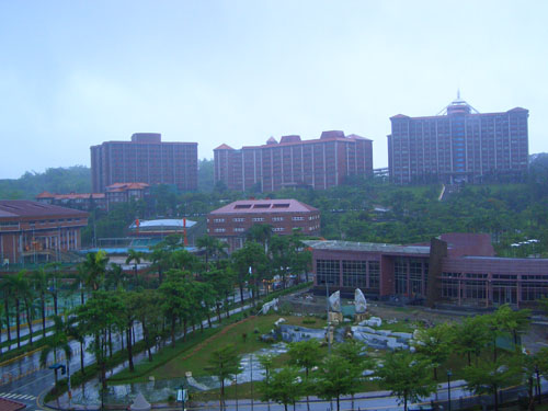 山东大学学生在台观感: 高雄&雨季
